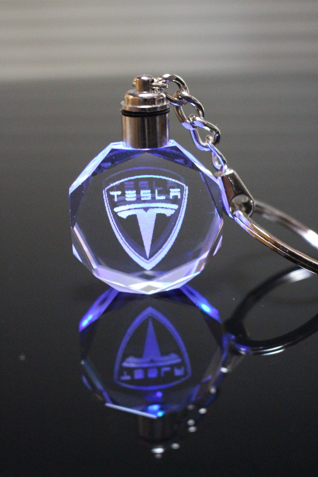 Tesla LED Crystal Keychain 😍😎 maximize that ride!